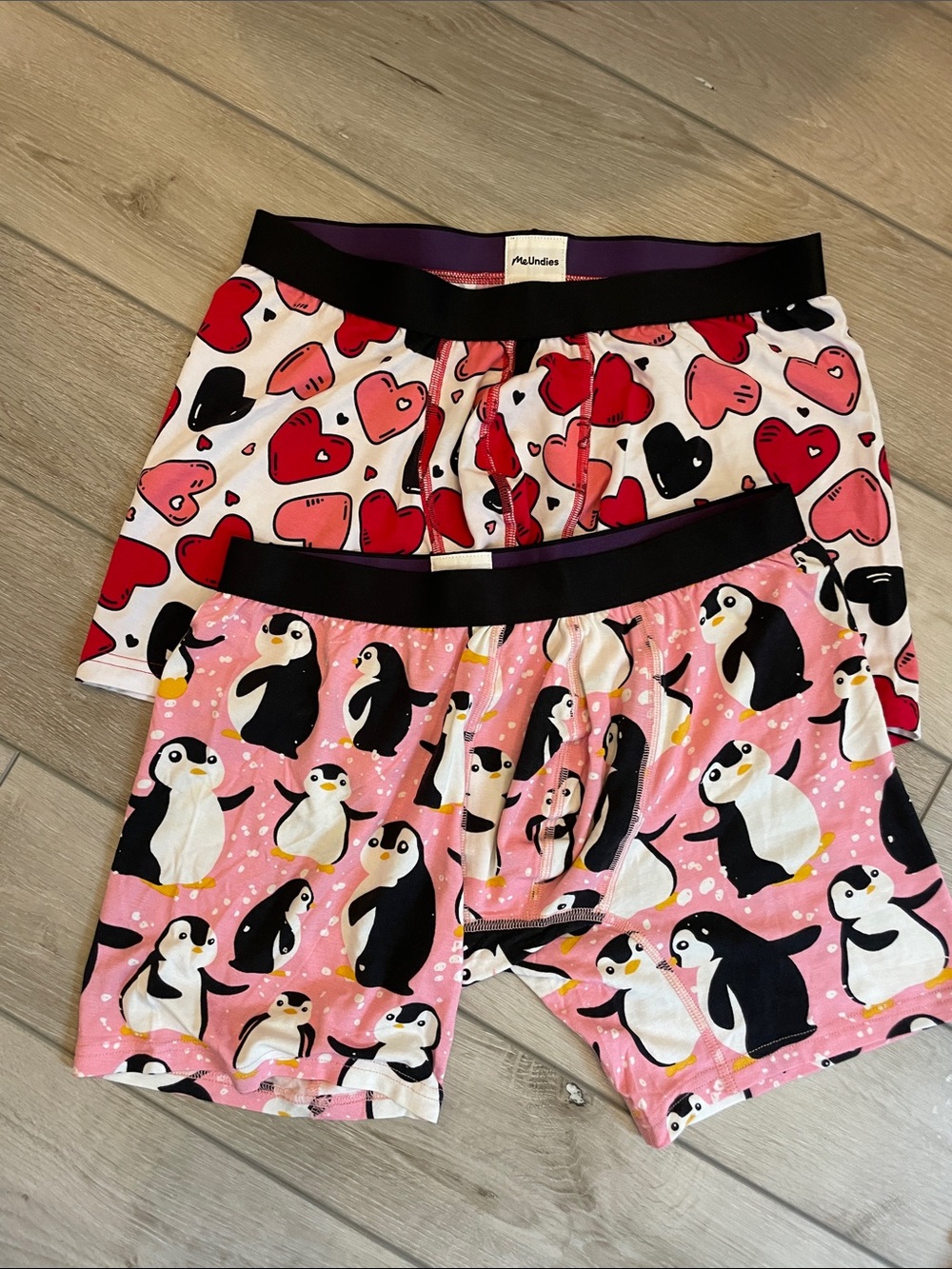 NWOT MeUndies Pink Penguin & White Heart Print Briefs MENS M
